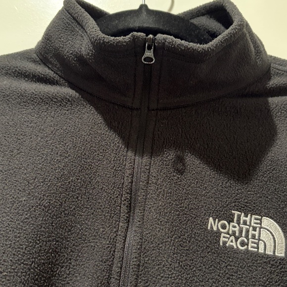 North face quarter zip - Picture 4 of 5